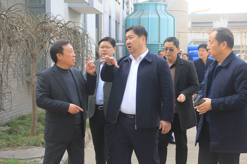 兴化市市委领导莅临锁龙消防检查安全生产工作